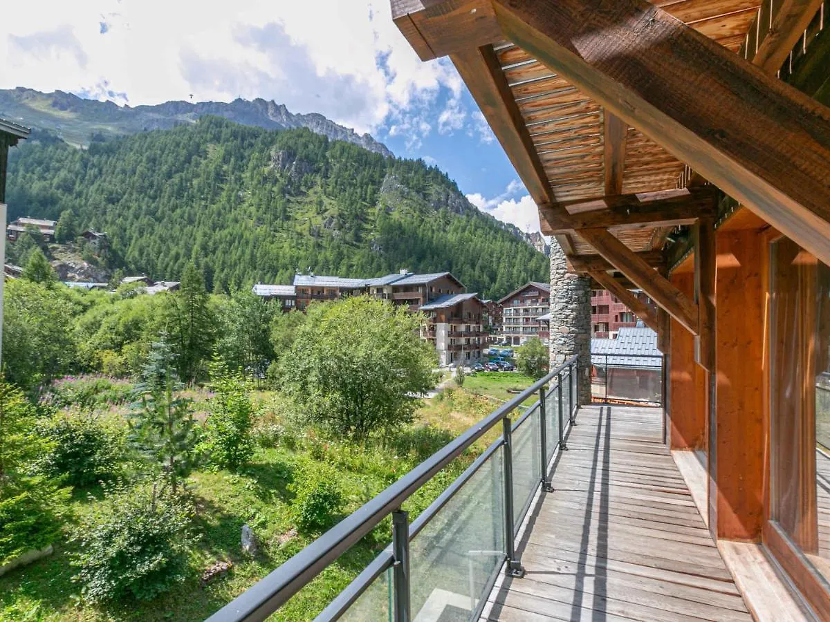 Appartement De Prestige Avec Cheminee, Balcon Et Wifi A Val-D'Isere - Fr-1-694-320 0*,