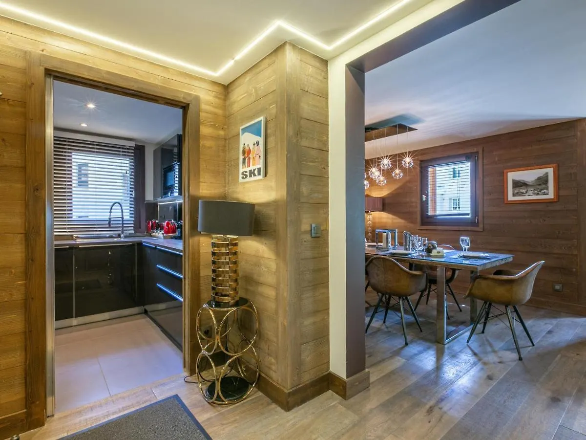 Apartment Appartement De Prestige Avec Cheminee, Balcon Et Wifi A Val-D'Isere - Fr-1-694-320
