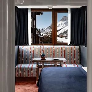 4* Hotel Experimental